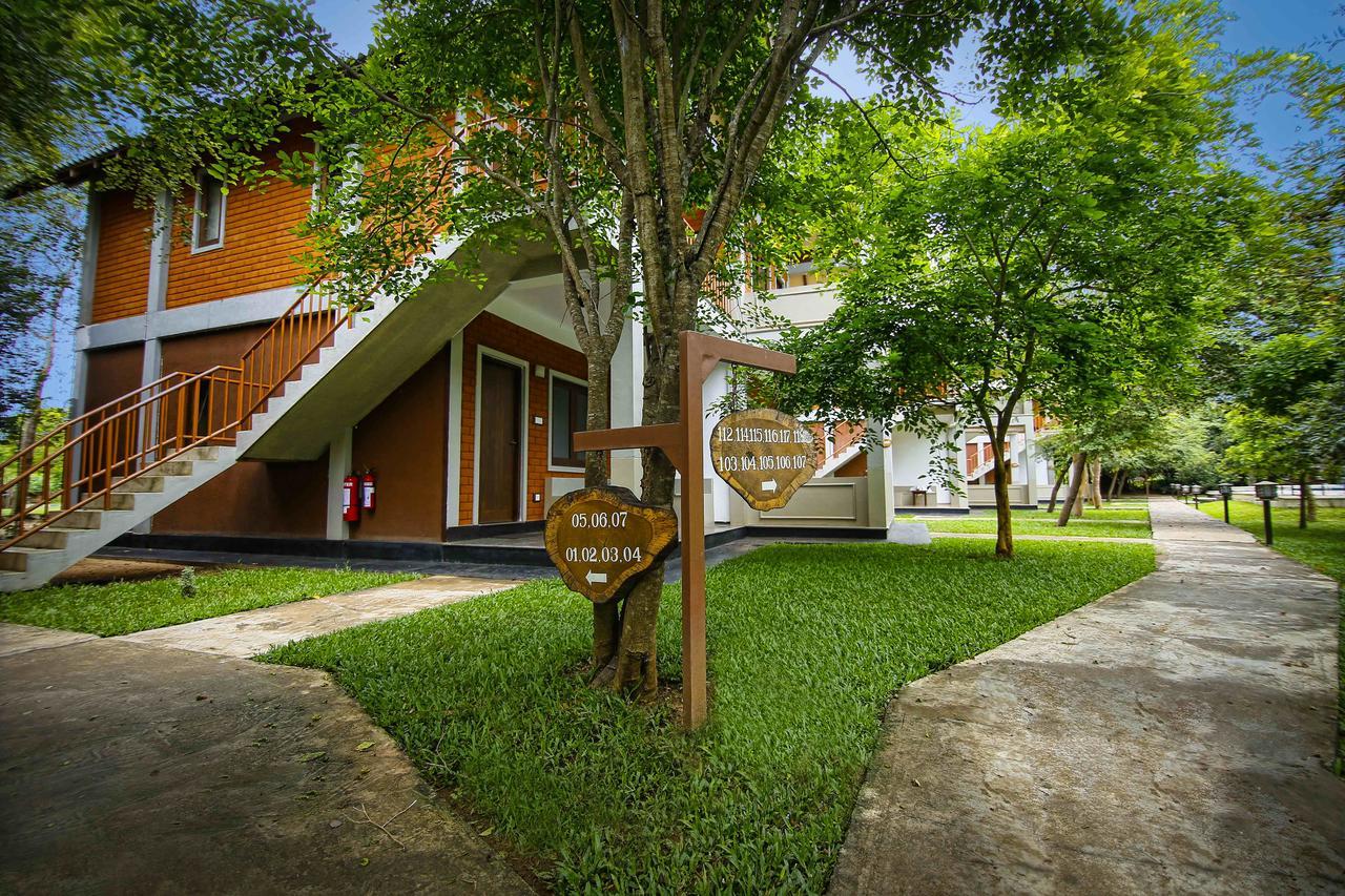 Elephas Resort & Spa Sigiriya Ngoại thất bức ảnh